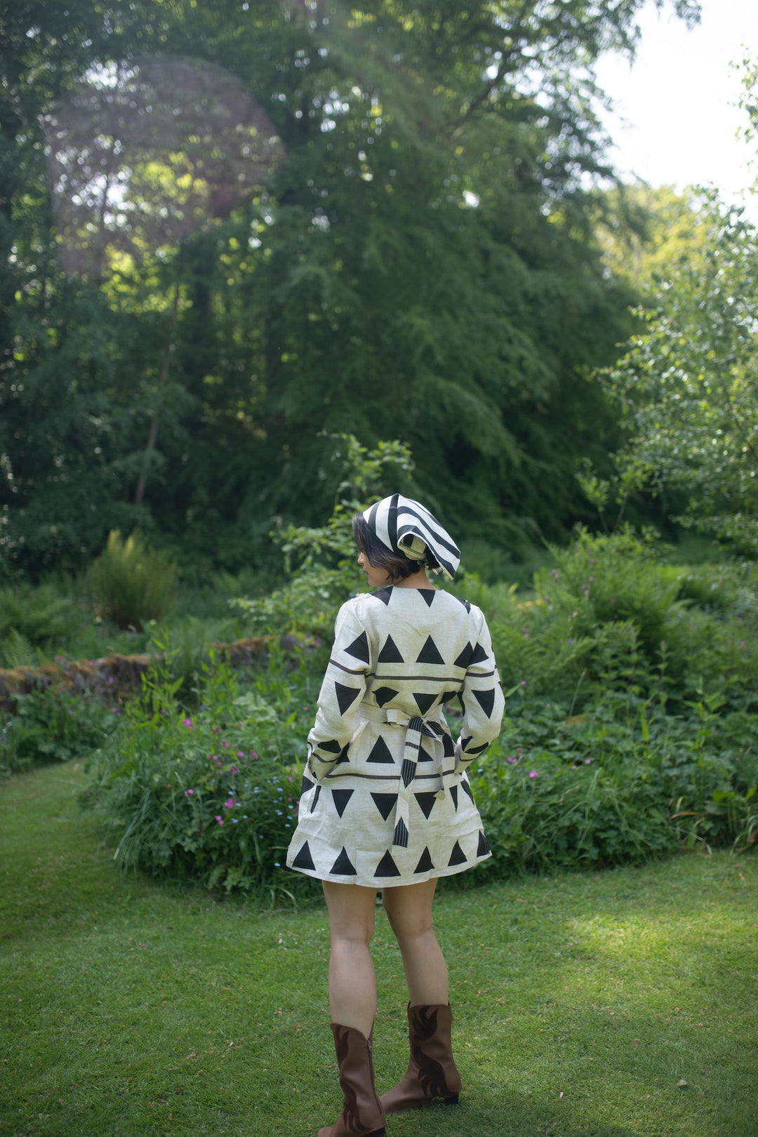 The Terra Tribe Hawaii Shift Dress | Triangle Print | Black
