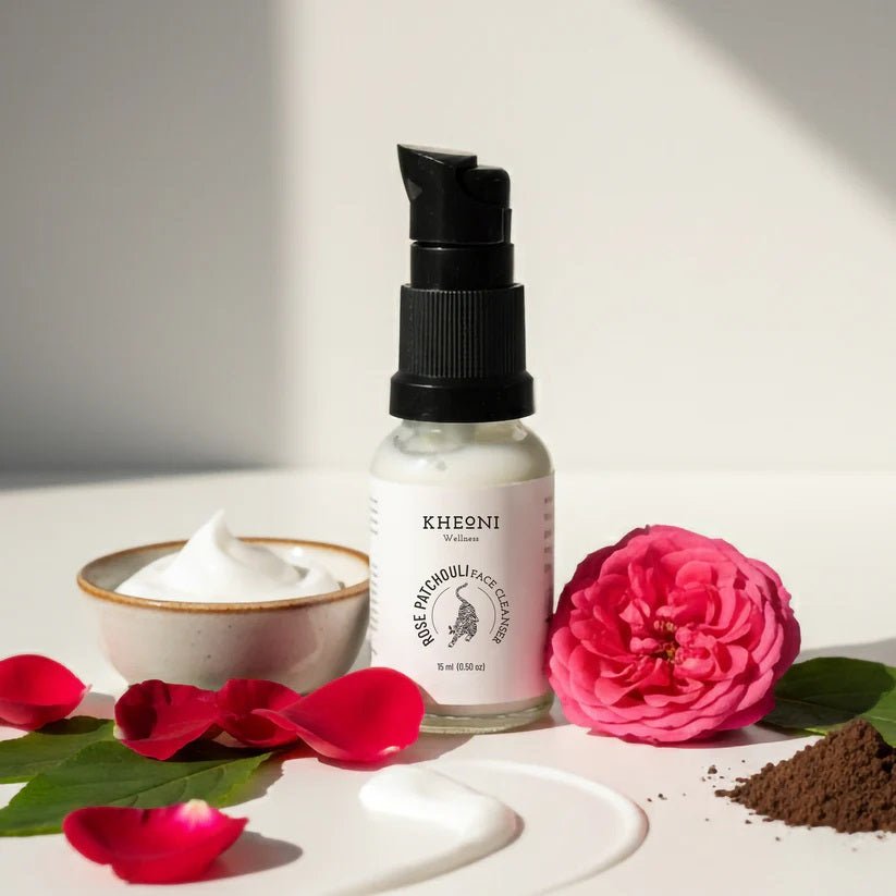 100% Natural Earthglow Ritual Facial Kit, Skin Brightening Facial Kit for Glowing Skin & Anti - Aging | Face Cream, Cleanser, Face Pack, Scrub, Mist, AloeVera Gel and Accessories - Suspire