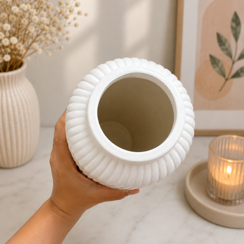 Grande Elegance – Large White Ribbed Ceramic Vase