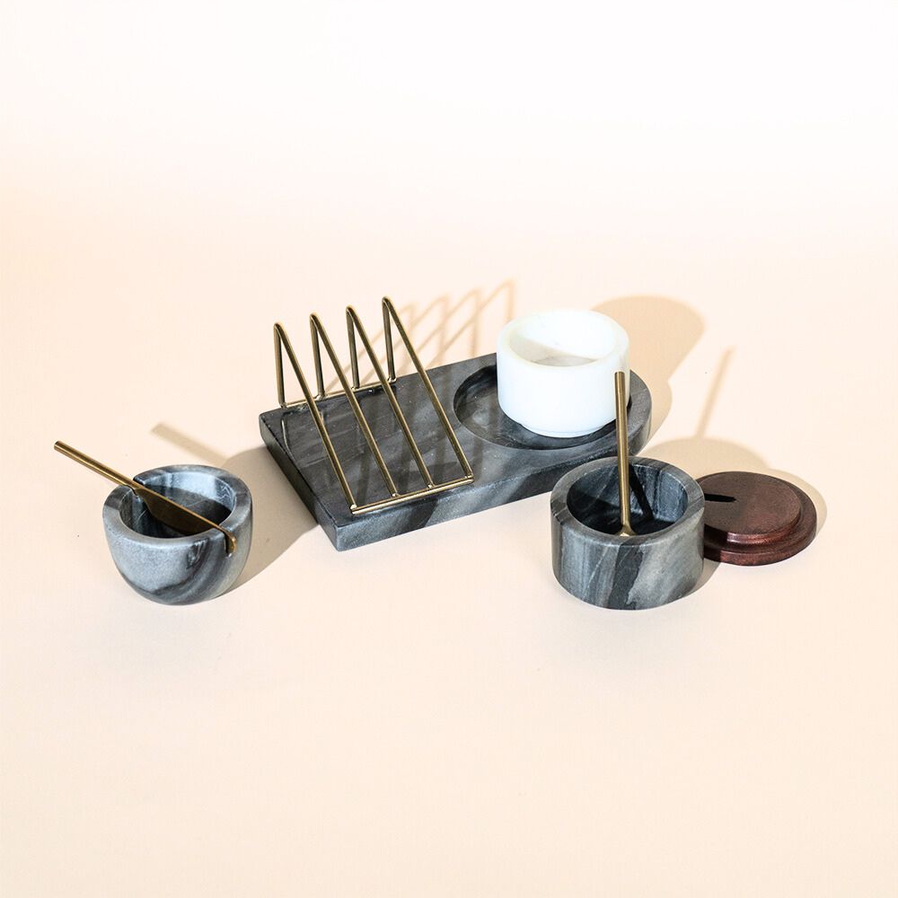 Muun Home Marble Butter Dish with Gold Knife