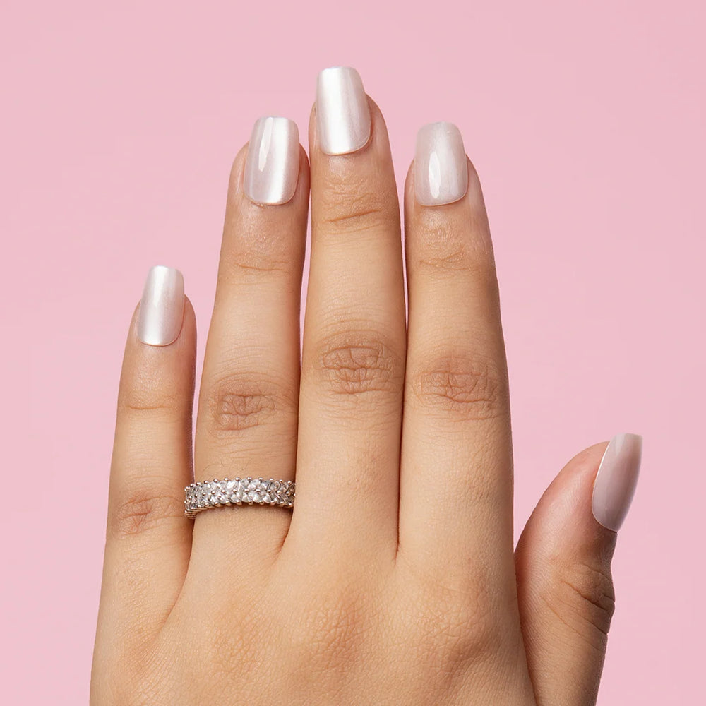 Gush Beauty Crème, Cat Eye with Nail Glue + Nail Glue Sticker | Medium, Square Press-On Nails