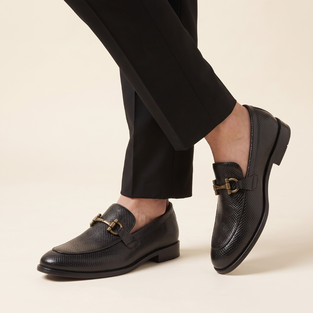 Stunner Textured Black Loafers