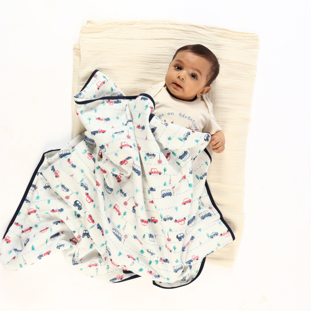 Momokos 100% Organic Cotton Tiny Traveler – Muslin Blanket