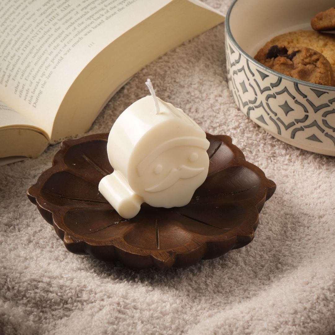 Ecokari Off-White Santa Claus Christmas Candle Set