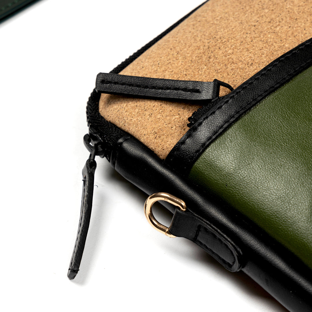 Green Hermitage Acacia Vegan Leather Laptop Sleeve - Olive