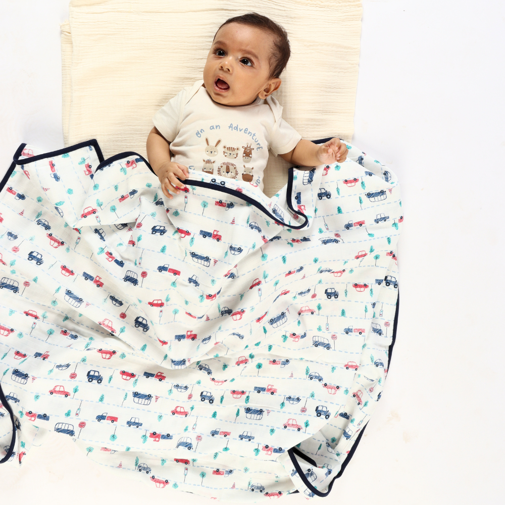Momokos 100% Organic Cotton Tiny Traveler – Muslin Blanket
