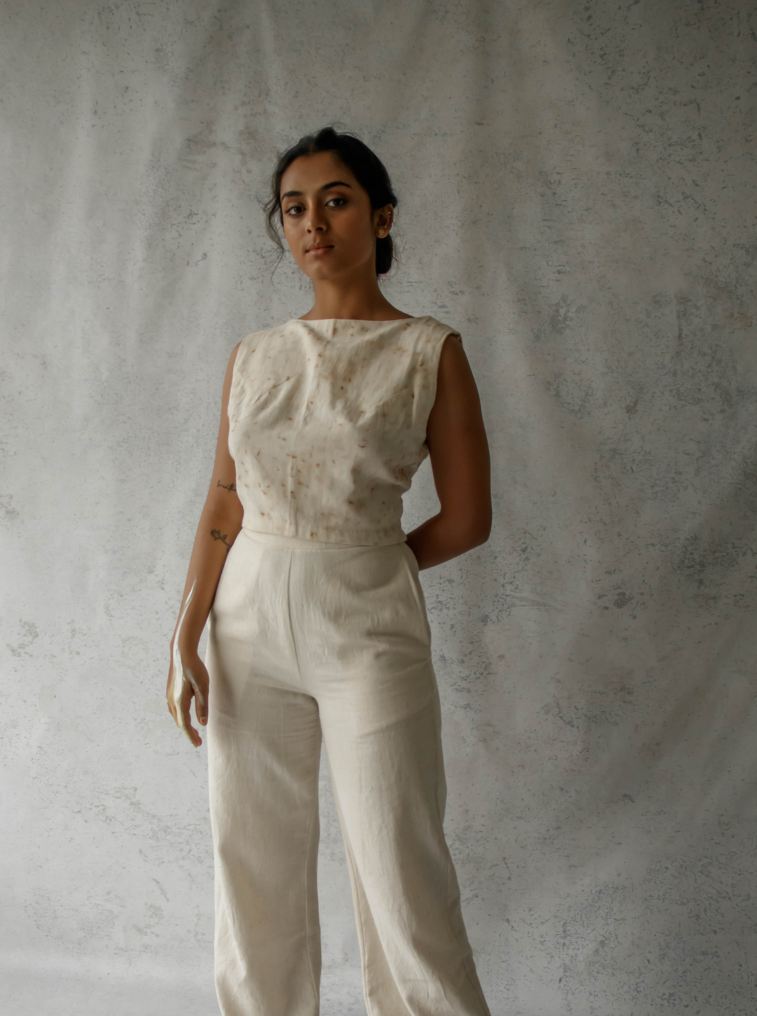 Unborn Studio UMBERED - Tie-back top