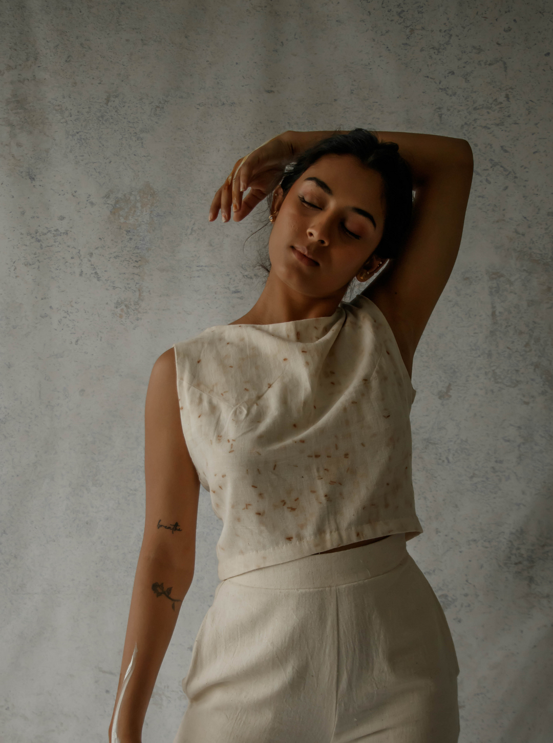 Unborn Studio UMBERED - Tie-back top