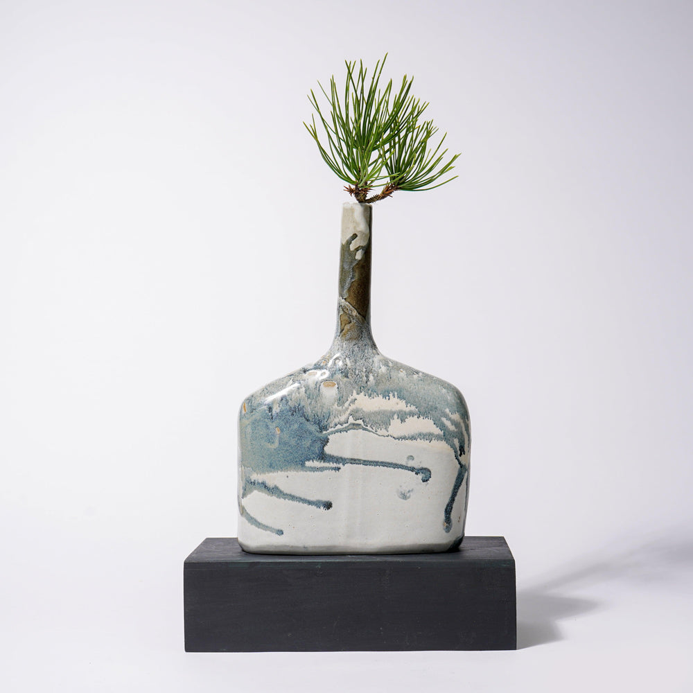 Goomti Prana Vase