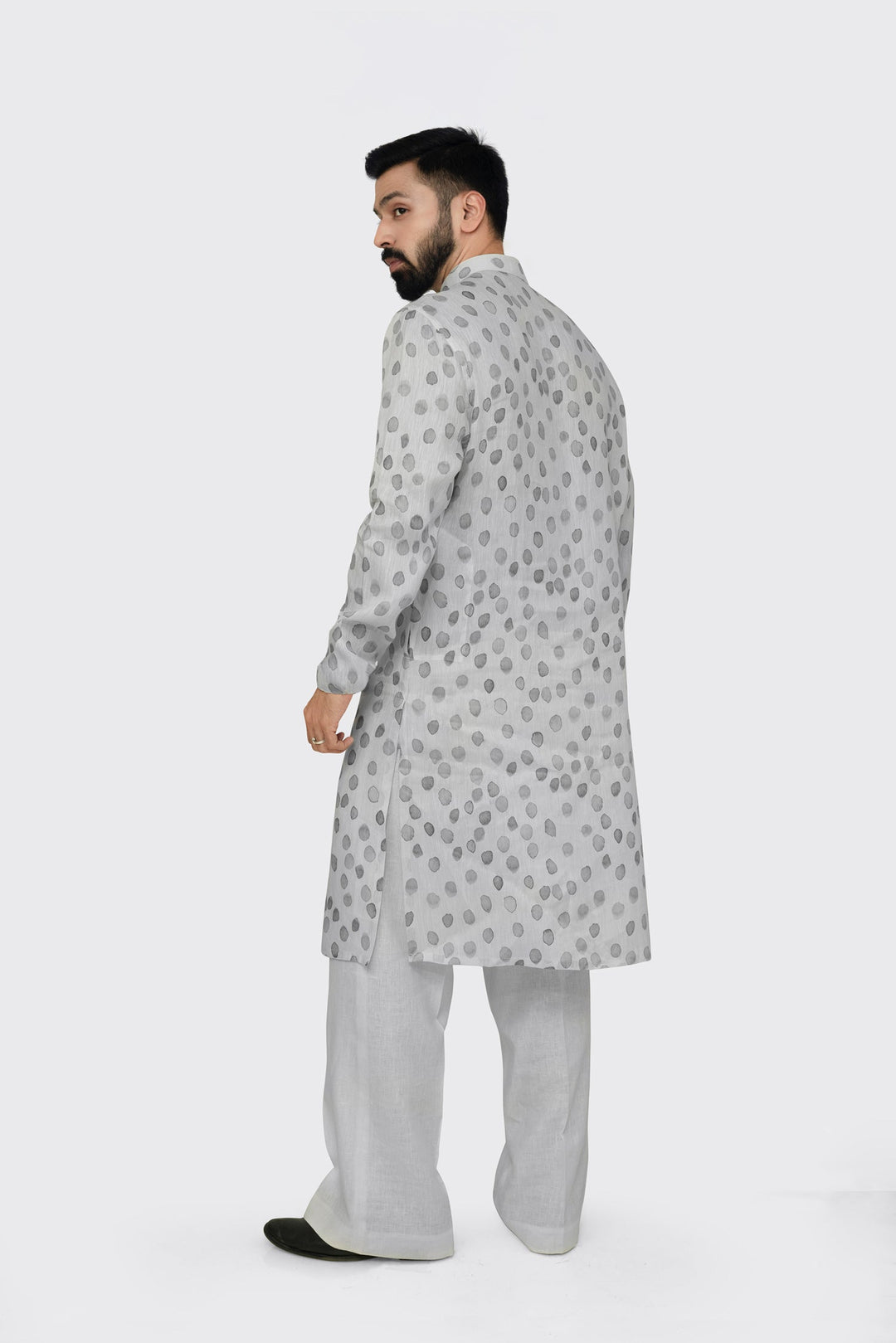 Adam Leaves Pebble- Men&