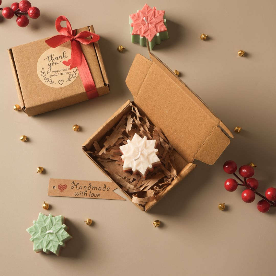 Ecokari Multicolored Snowflakes Soy Wax Scented Candle Set