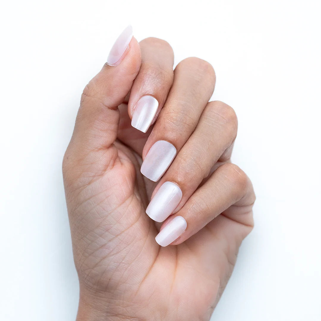 Gush Beauty Crème, Cat Eye with Nail Glue + Nail Glue Sticker | Medium, Square Press-On Nails