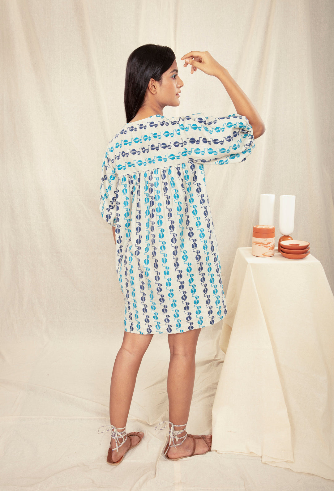 Poofy sleeves dress