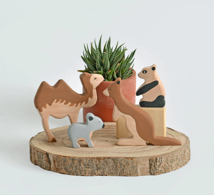 BIRCH & BUG Exotic Animals Set of 4