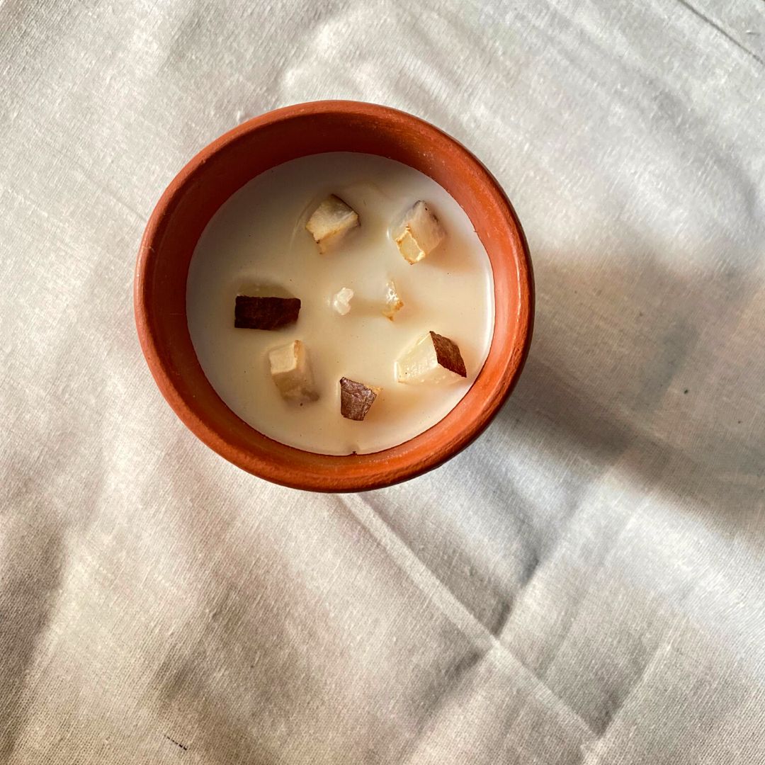 Pravaah Rasal- 100% soy-wax candle | Zero Soot Candle | Mango Coconut