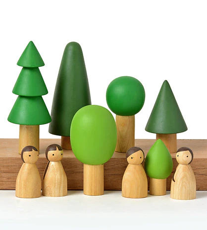 BIRCH & BUG Natural Birch Folk in Evergreen forest - Set of 6 Peg Dolls and Set of 6 Forest Trees