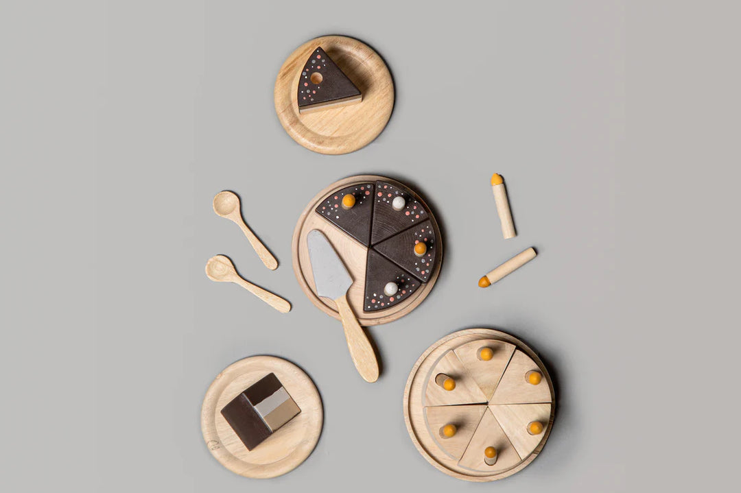 BIRCH & BUG Party Cake PlaySet - 18 pieces