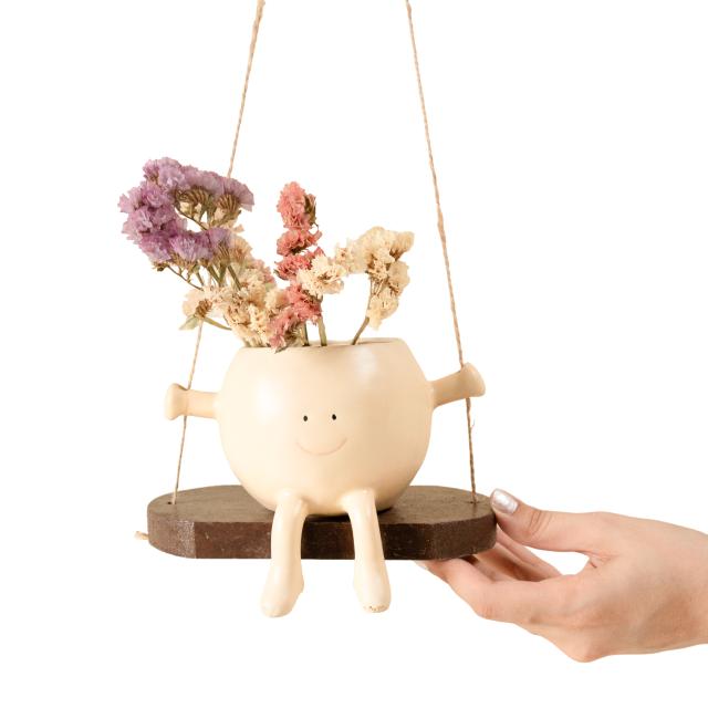 Elegant swing planter - https://artecasa.in/