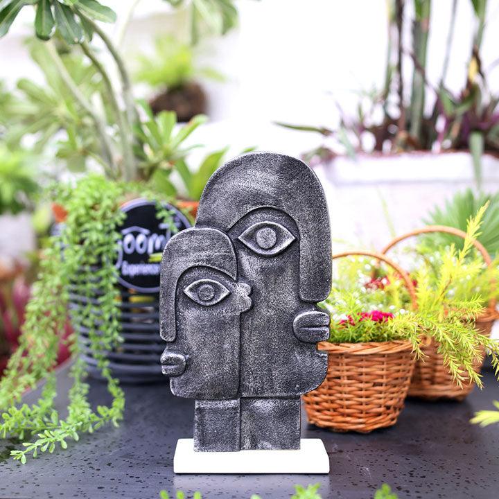 Goomti Metal Couple Sculpture