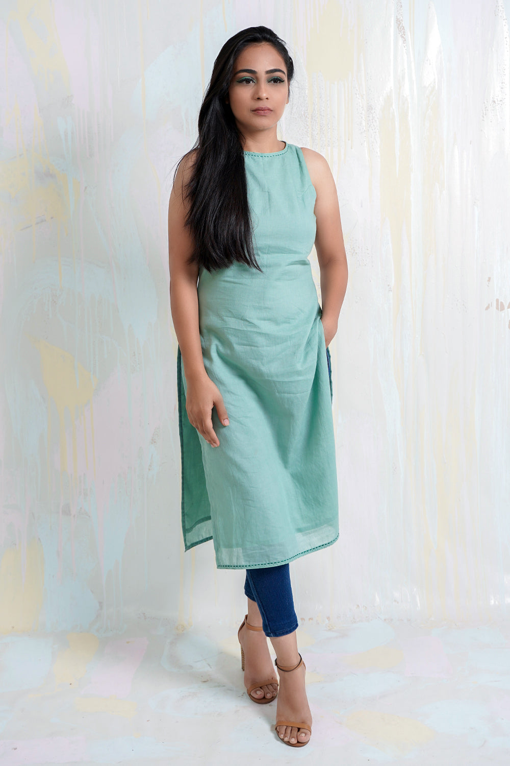 ITIDOR Uri Kurti - Halter Neck Side Zipper Opening