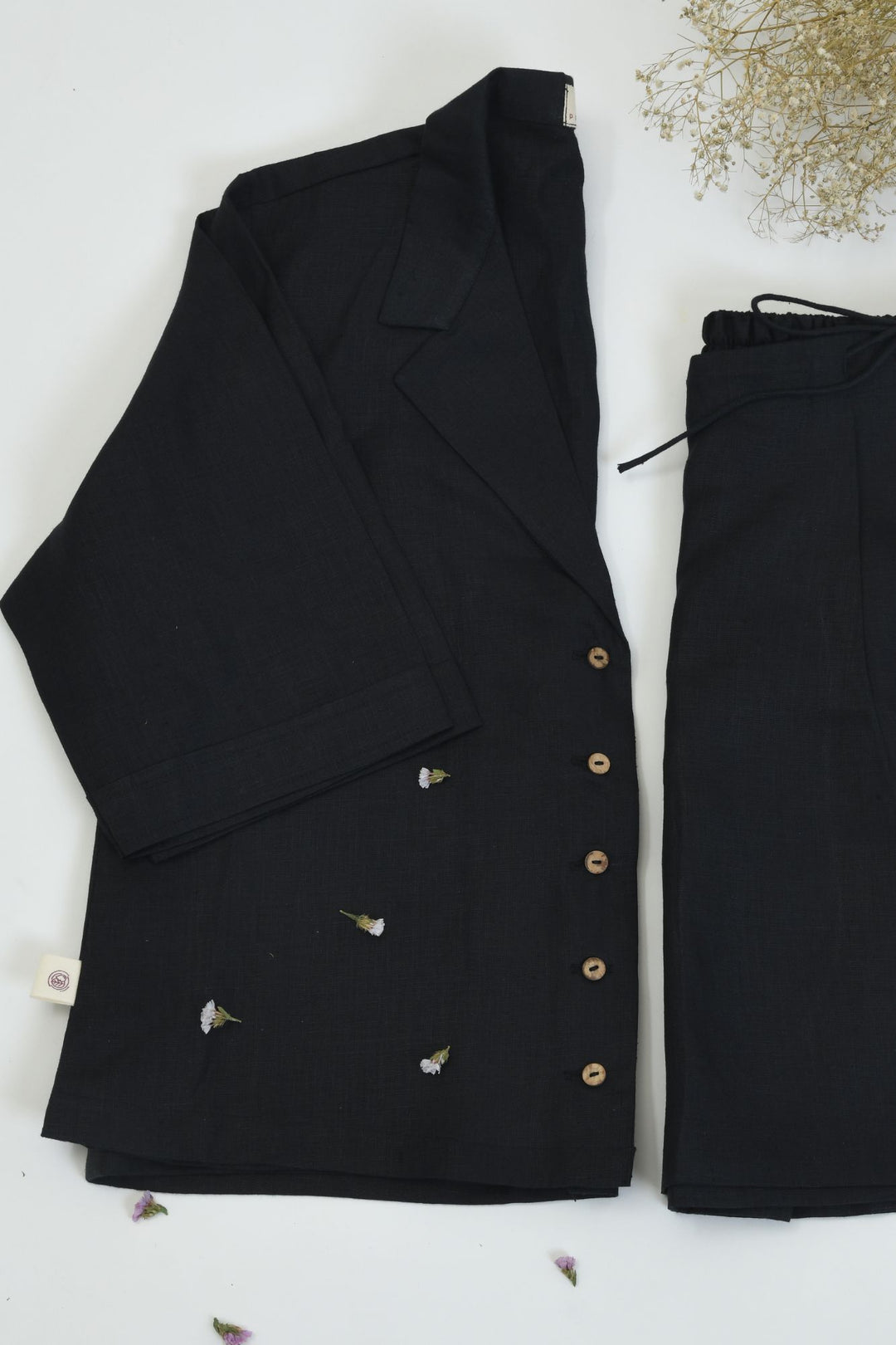 Pravaah Basic Hemp Shirt | Must Have Black