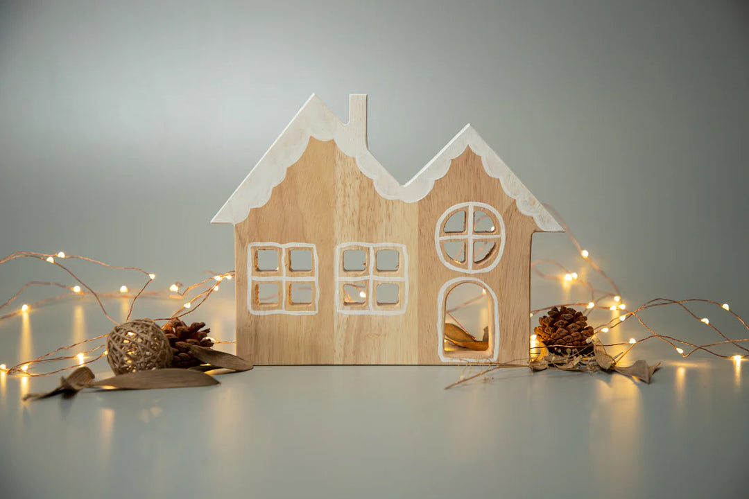 BIRCH & BUG Christmas Gingerbread House