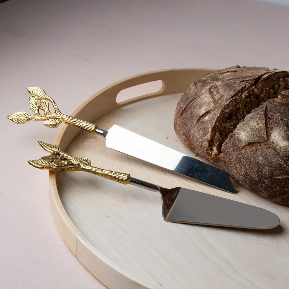 Pravaah Patram Cake and Knife