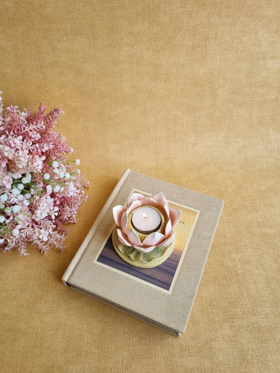 THE ASF SHOP Flamingo Lotus Tealight Holder