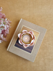 THE ASF SHOP Flamingo Lotus Tealight Holder