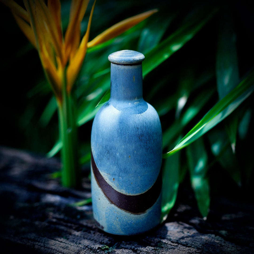 Goomti Minimalist Oasis Bottle