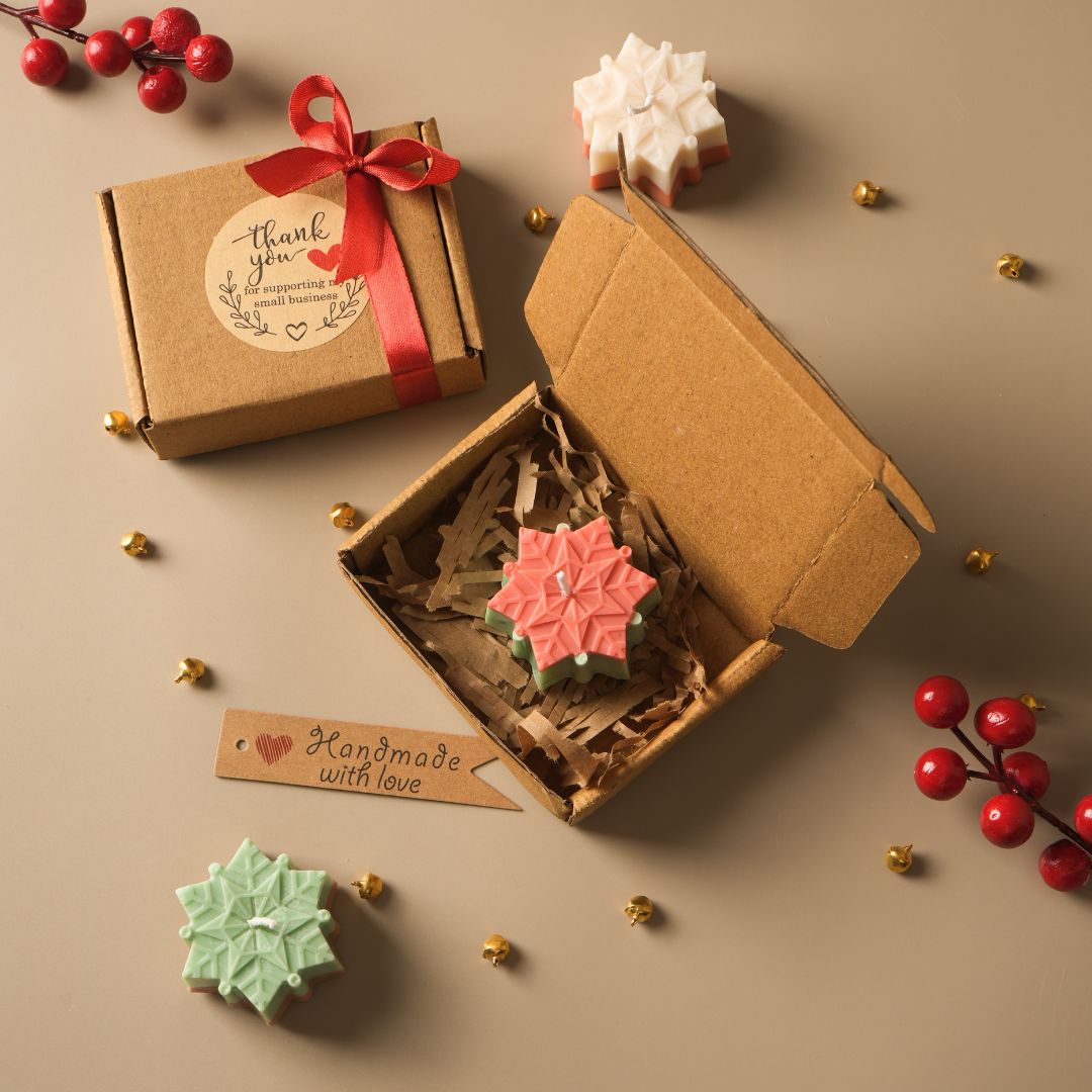 Ecokari Multicolored Snowflakes Soy Wax Scented Candle Set