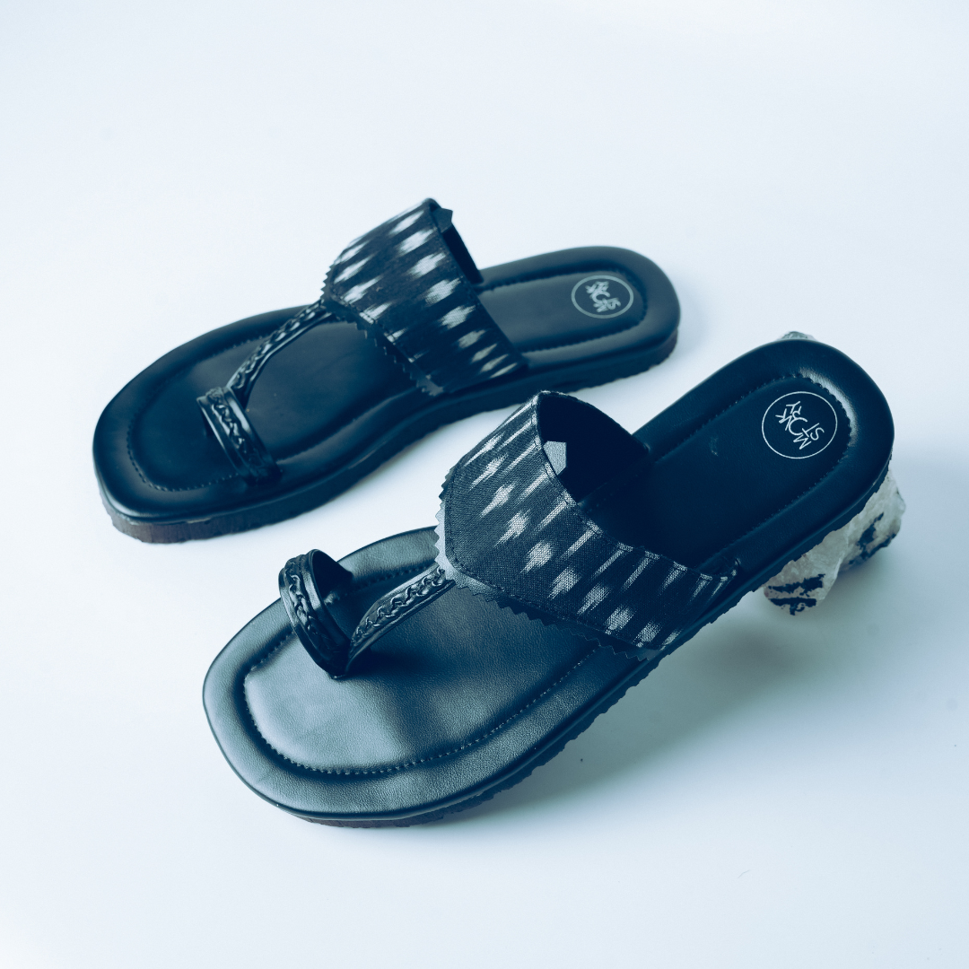 Monkstory Ikat Kolhapuri Sandals