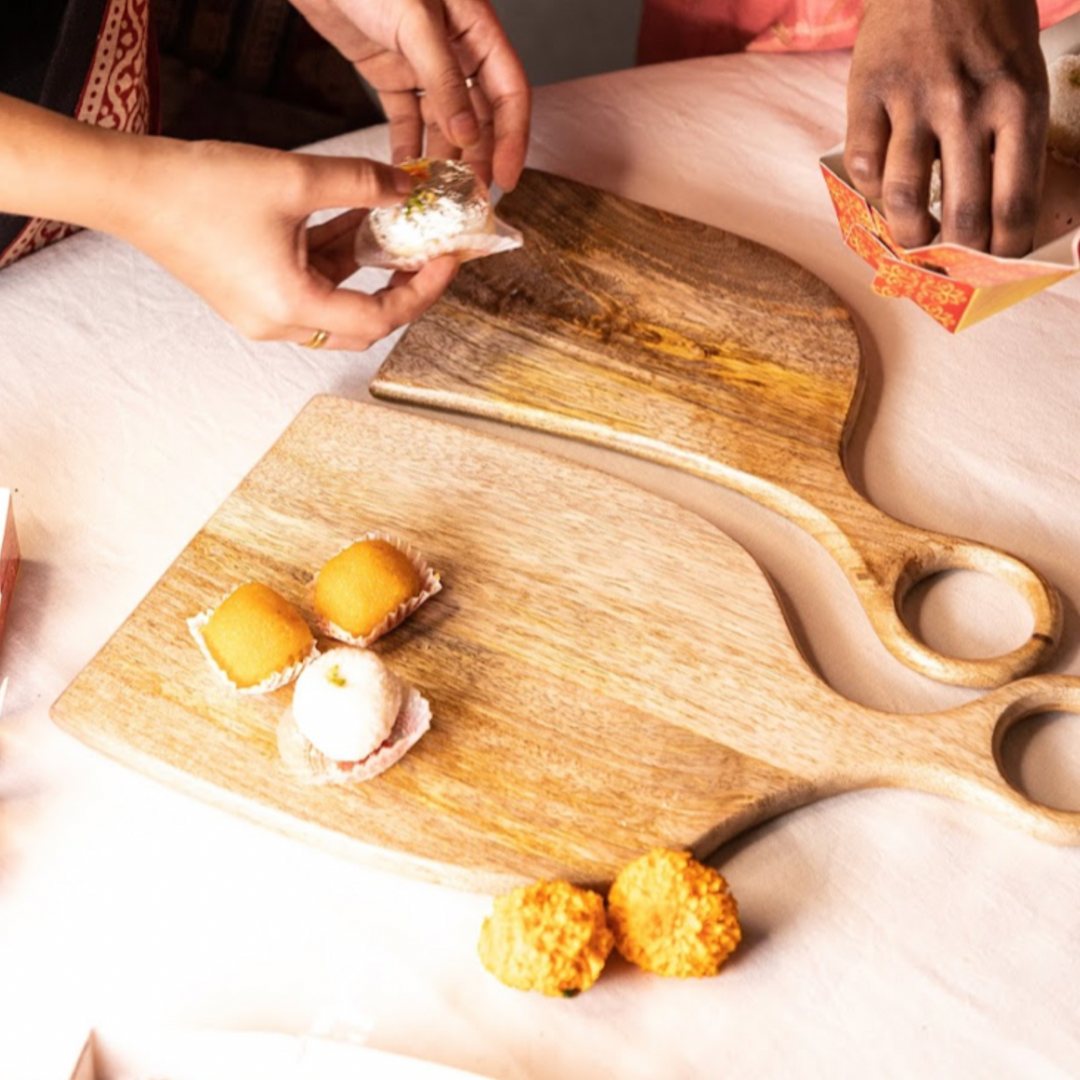 Muun Home Wooden Yin-Yang Platter Set of Two