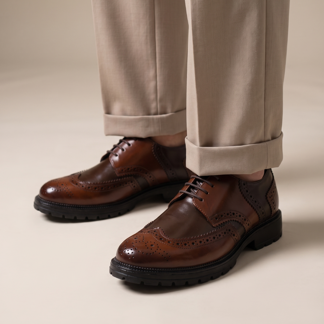 Monkstory Atelier 1900 Wingtip Bicolor Brogue Lace-Ups – Brown & Tan