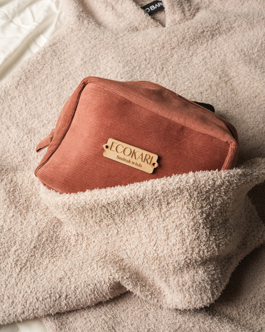 Ecokari Magenta Voyage Corduroy Travel Pouch