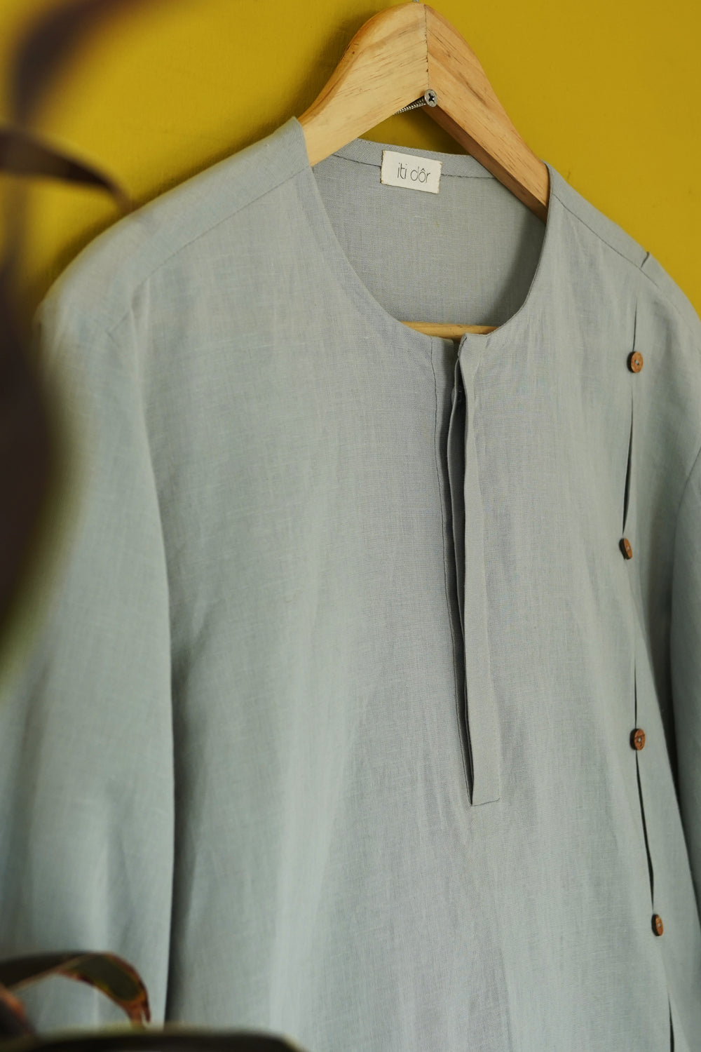 ITIDOR Inej Kurta - Front Back Inverted Pleat