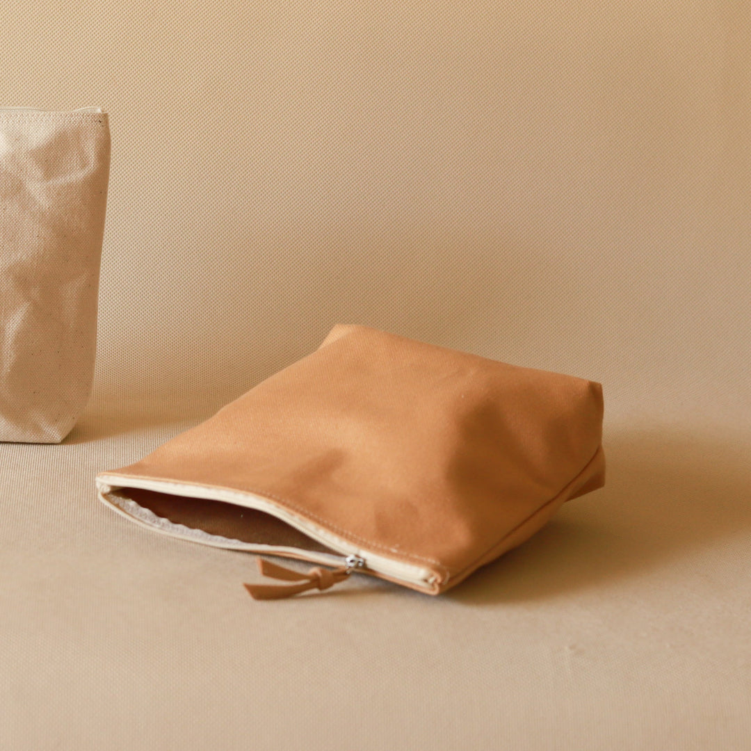 Akiiko Tall Bun Pouch