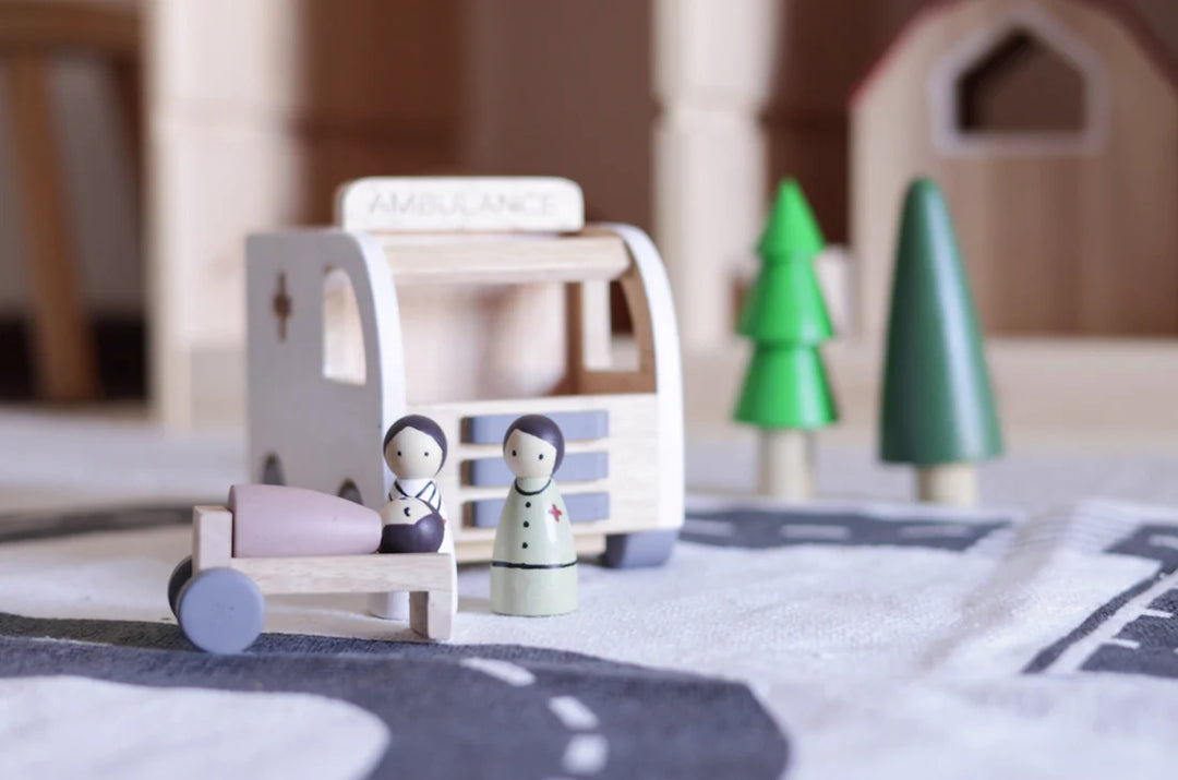 BIRCH & BUG Care-Cruiser Ambulance