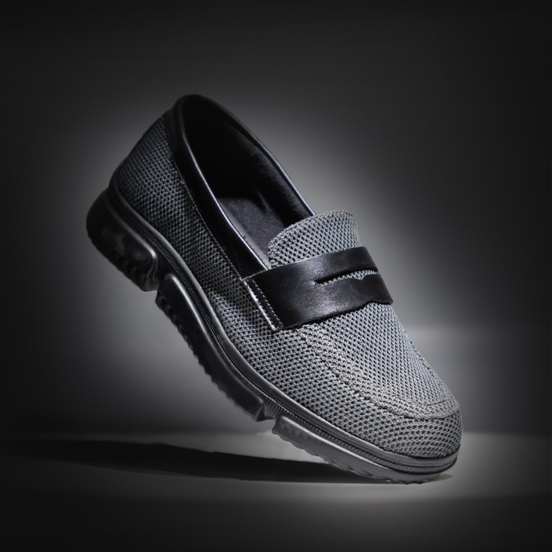 Monkstory Gravity Lift Supreme Comfort Mesh Slip-On Sneakers - Charcoal Grey & Black