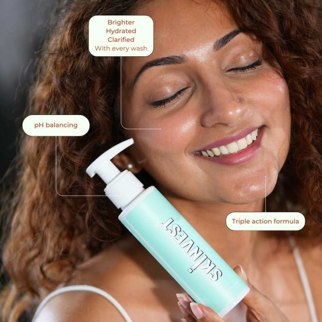 Skinvest Clear Win 100ml Face Gel Cleanser, Clarifies, Brightens & Hydrates Skin, Removes Dirt & Makeup, 100ml Light it up SPF 40 PA ++++ Body Mist Spray De-tan, Hydrate, Protect & Brightens Skin Tone