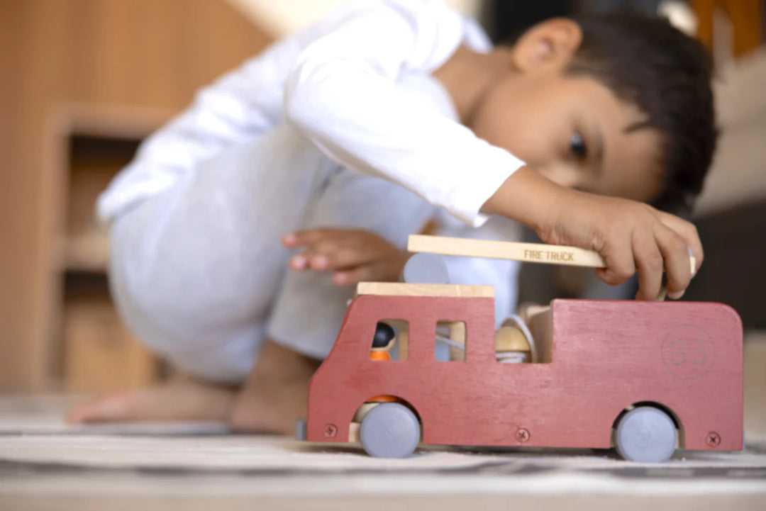 BIRCH & BUG Eco-Hero Fire Truck