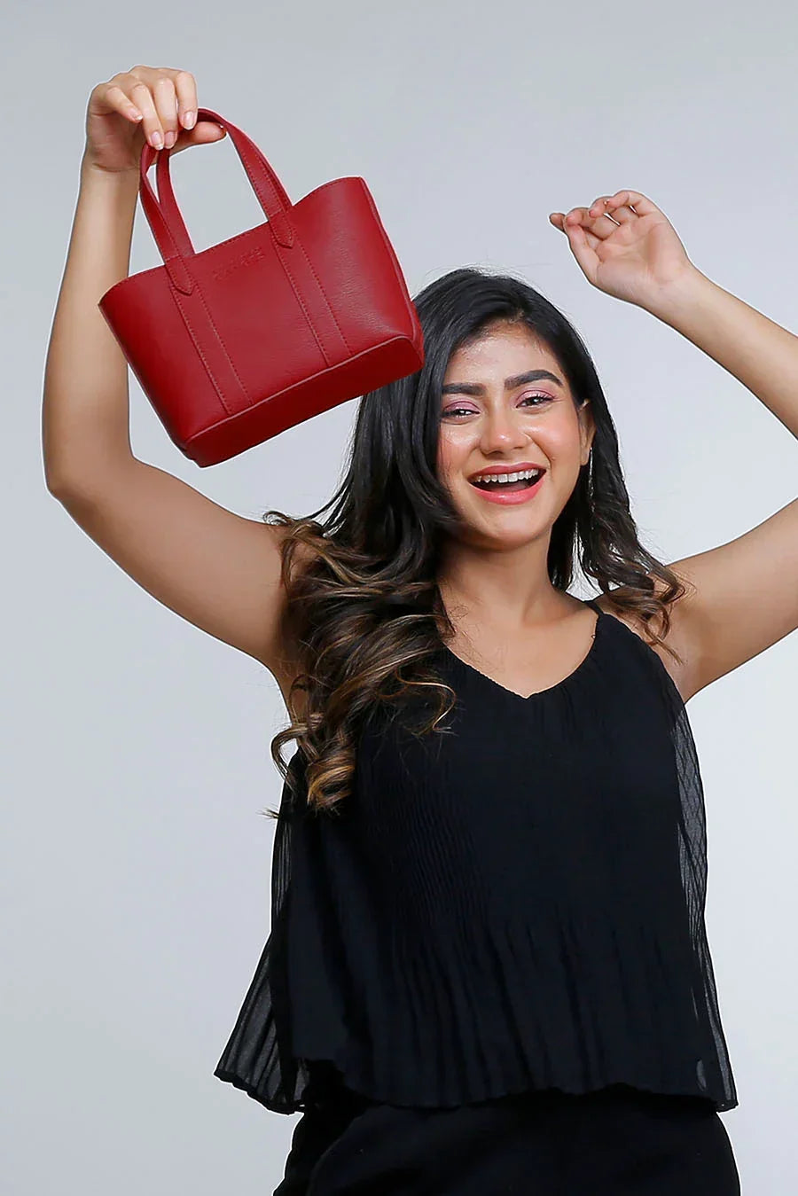 The House of Ganges - Mini Carryall Vegan Leather Sling Bag