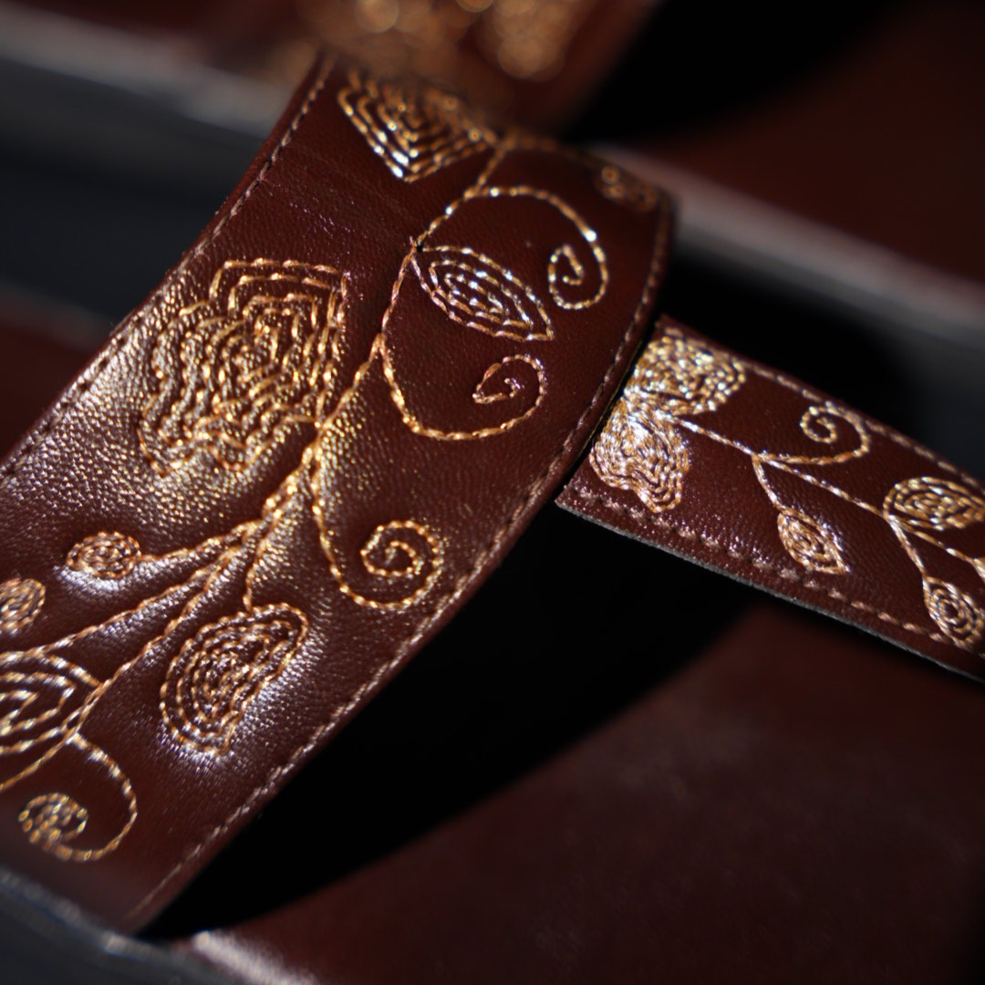 T-Rad Intricate Floral Embroidery Sandals - Brown