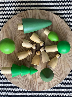 BIRCH & BUG Natural Birch Folk in Evergreen forest - Set of 6 Peg Dolls and Set of 6 Forest Trees