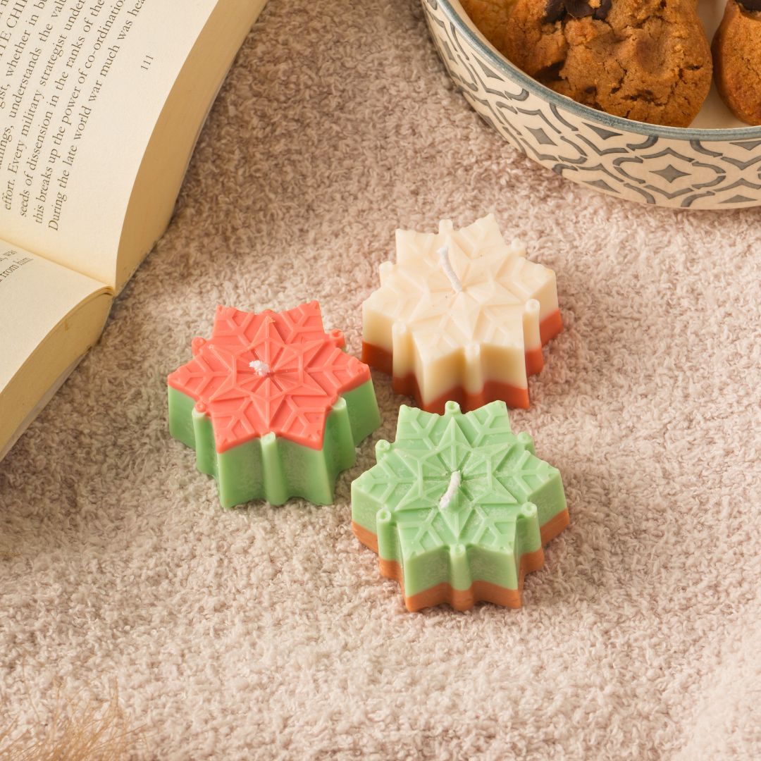 Ecokari Multicolored Snowflakes Soy Wax Scented Candle Set