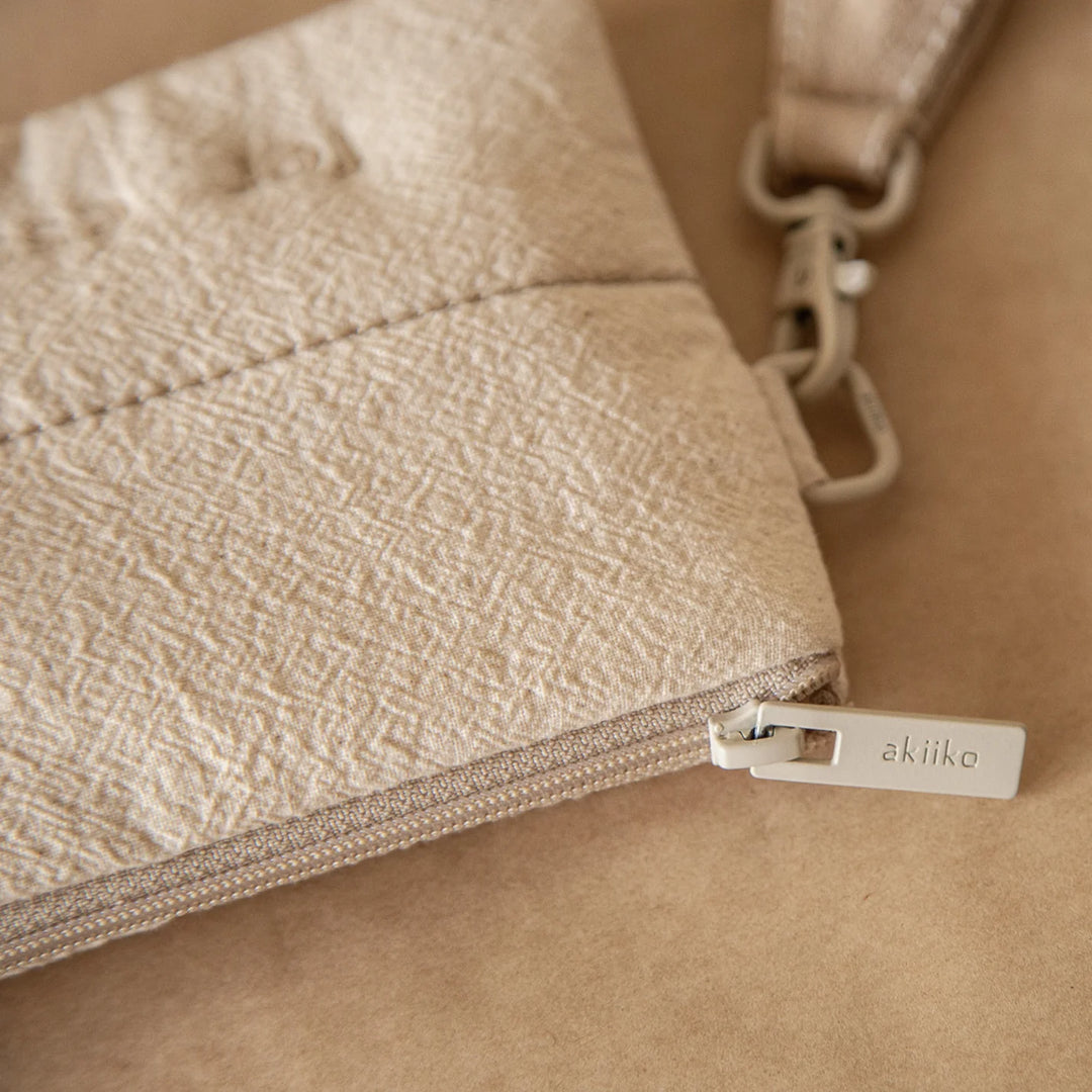 Akiiko Crinkle Flat Pouch (petit) with wristlet