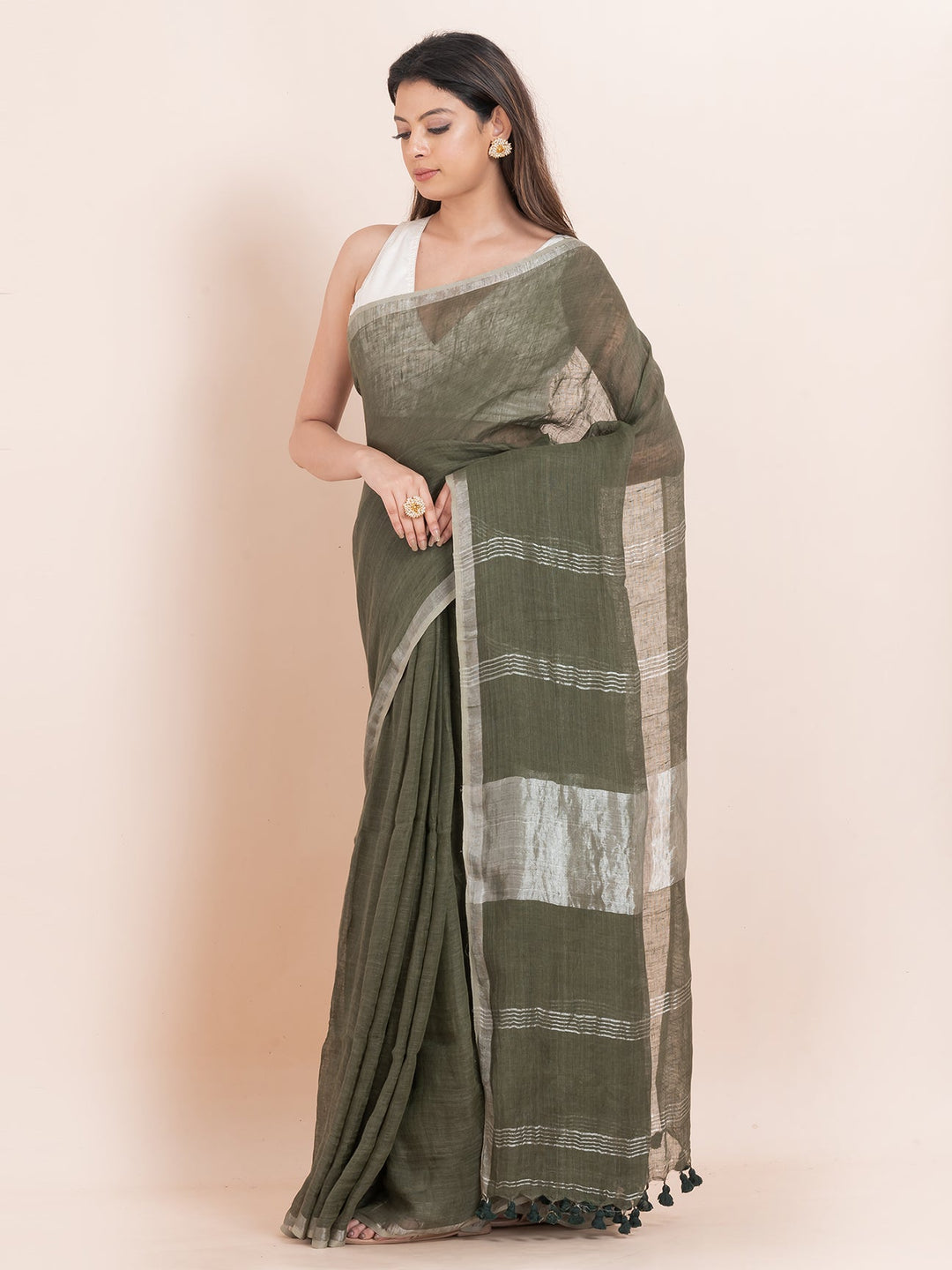 OCAU Forest Wishpers - Pure Linen Solid Saree With Contrast Border Without Blouse Piece l Avocado