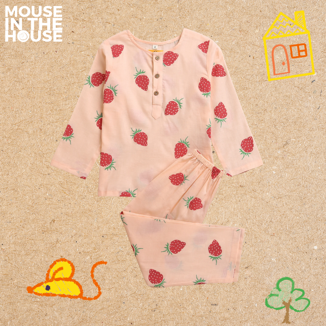 Mouse In The House A Fresh Strawberry- Unisex Nightdress
