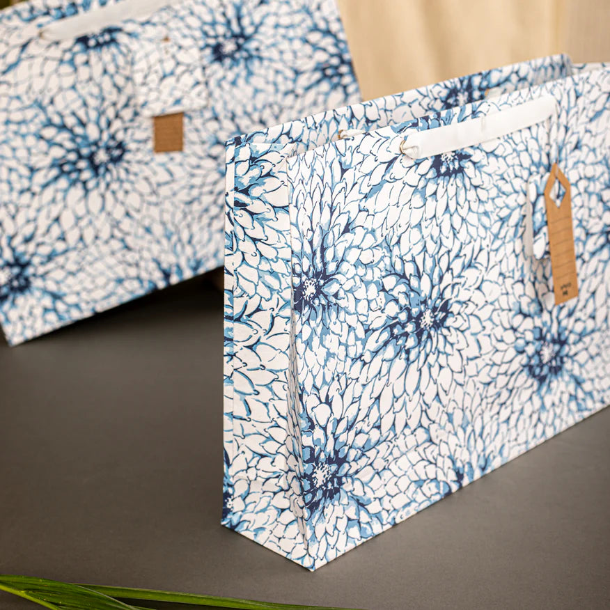 Neelanchal Large Gift Bag - Set of 3