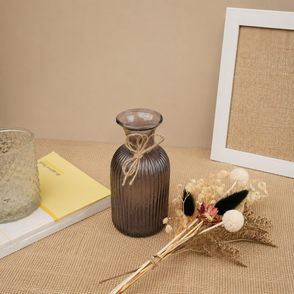 Ocean Crest Black Glass Vase with Dried Flowers | Modern Home Décor